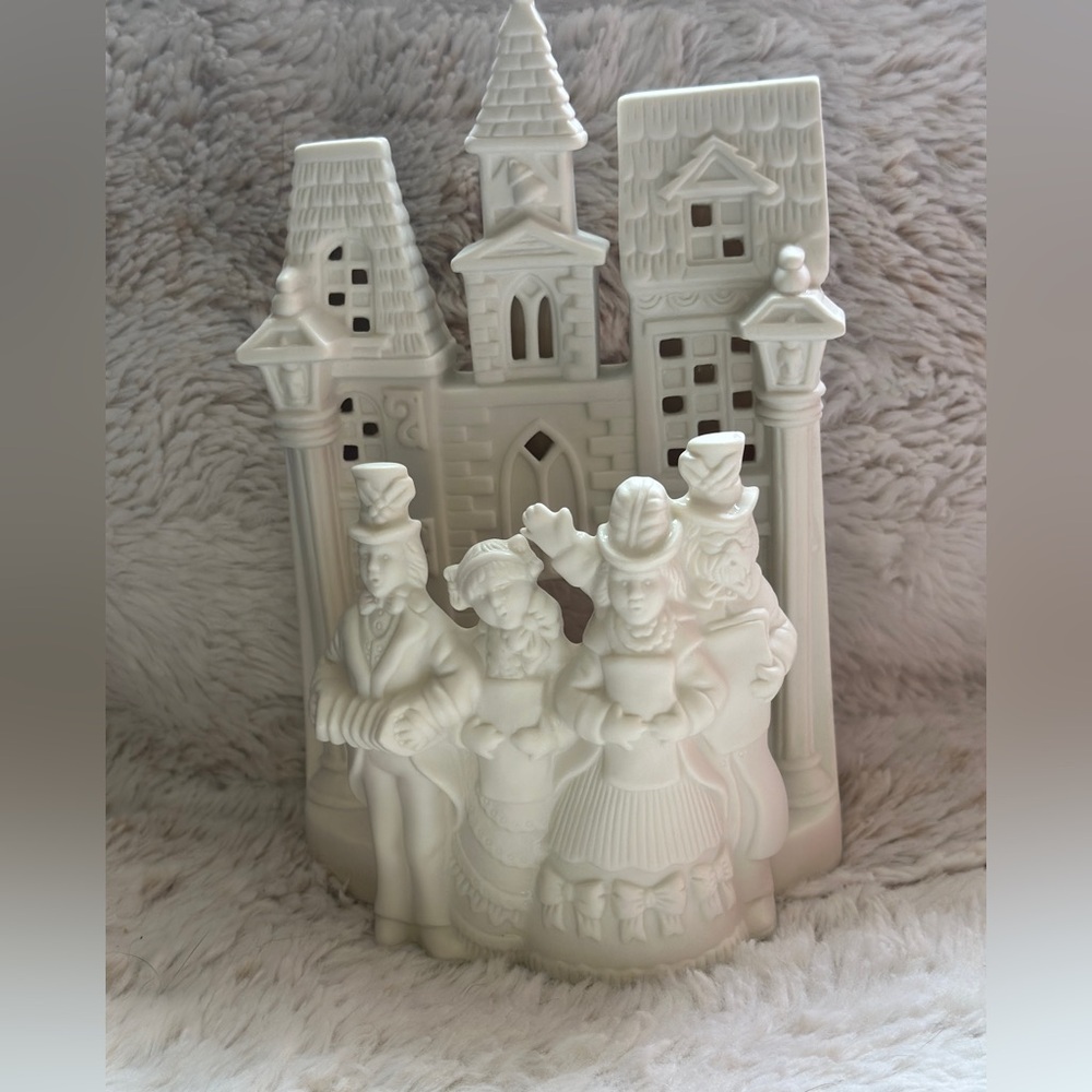 PartyLite Cream Holiday Village Scene